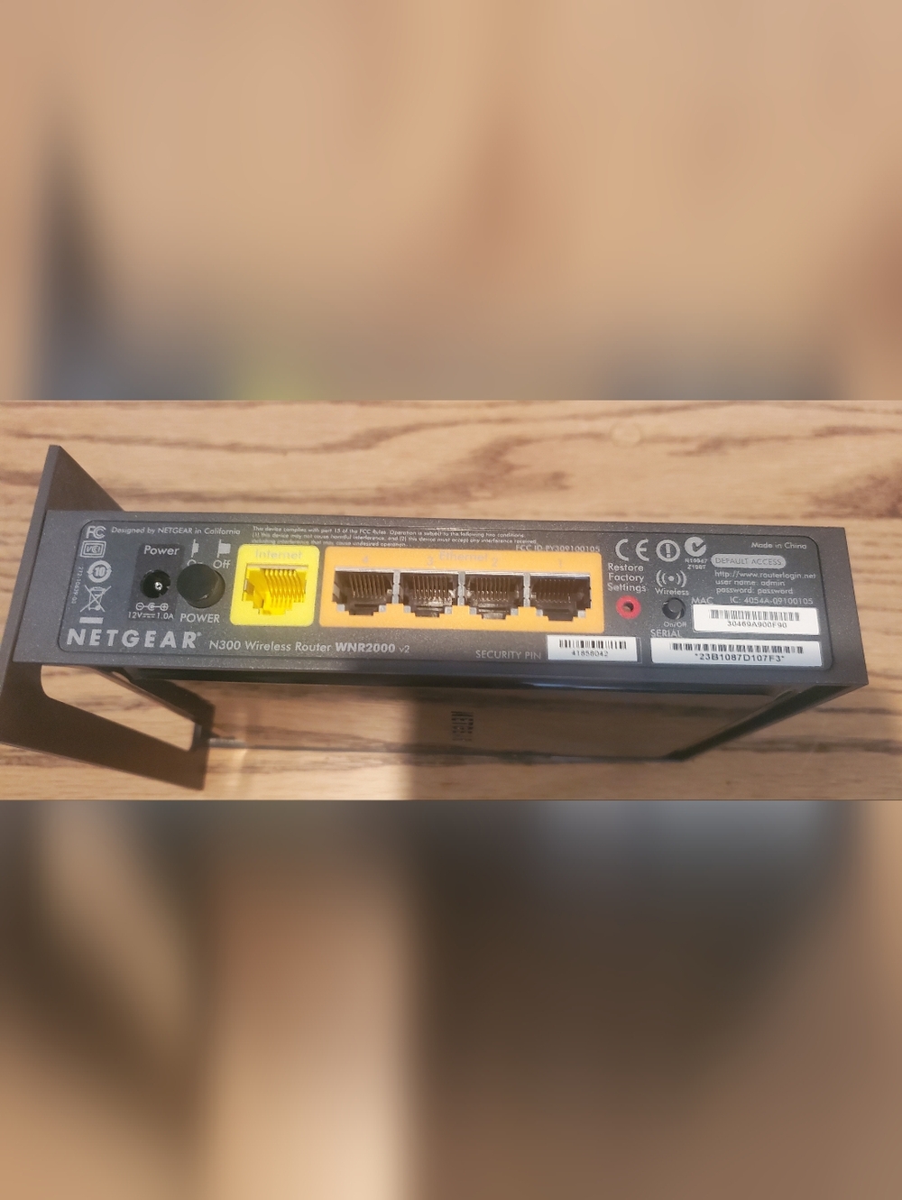 Netgear - Wireless Router - Model# N300 WNR2000 v2 - Picture 4 of 6